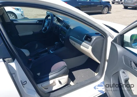 2013 Volkswagen Jetta 2.5L Se from USA, damaged, VIN 3VWDP7AJ7DM360900